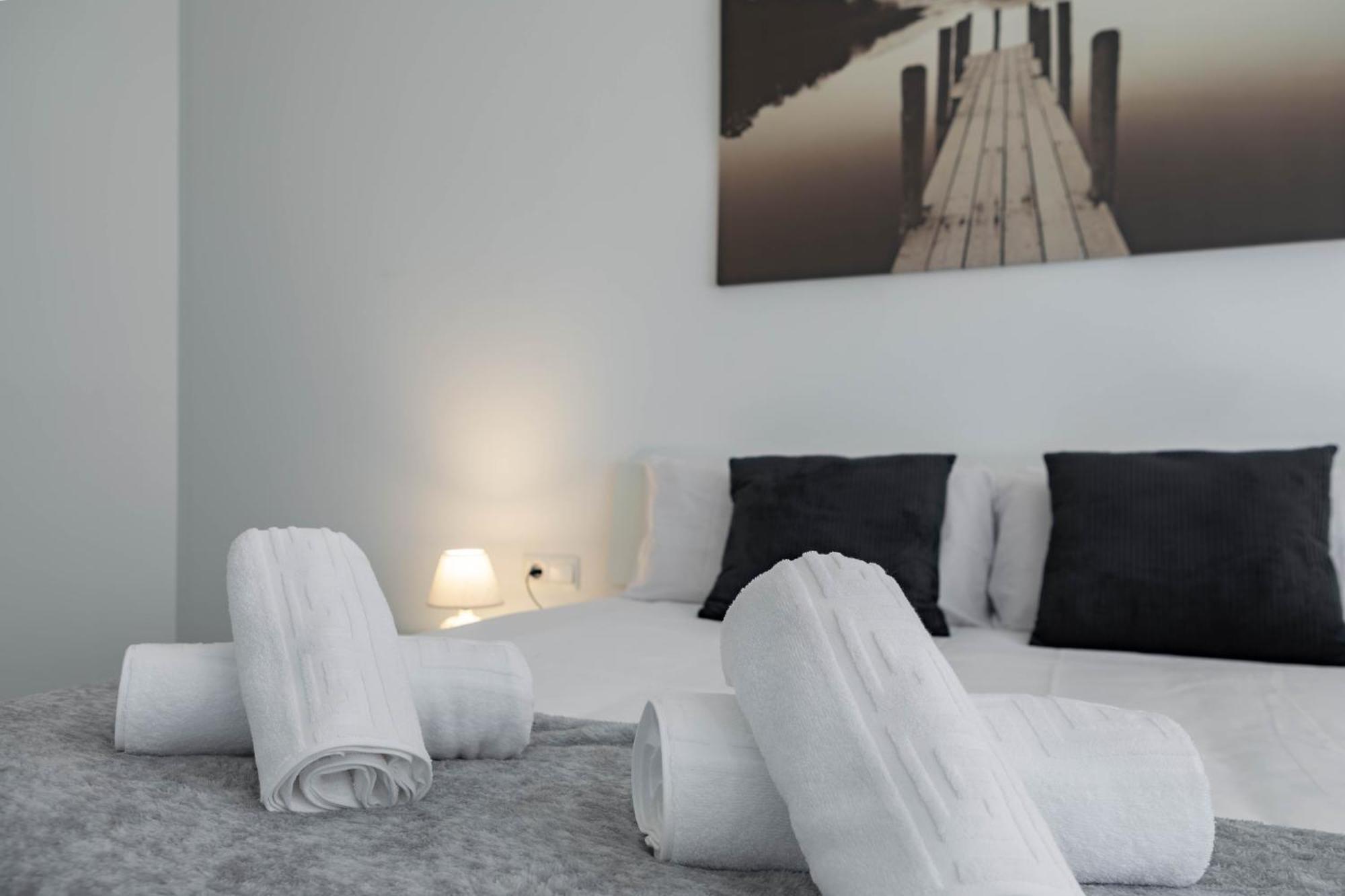 Apartamento Carvajal Malaga Ngoại thất bức ảnh